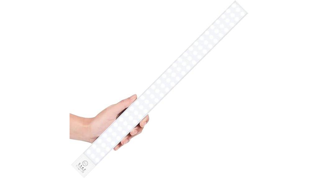 led closet light with sensor